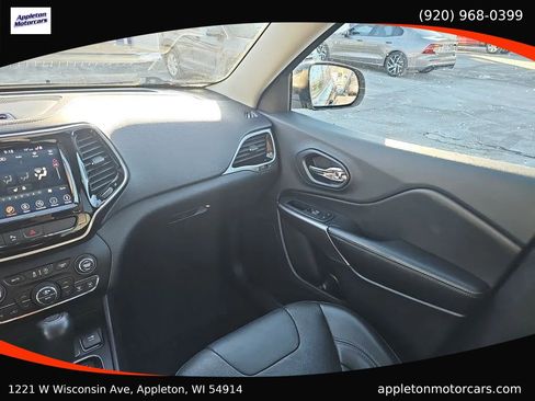 Used 2019 Jeep Cherokee Limited image 20