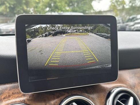 Used 2018 Mercedes-Benz GLA 250 image 31