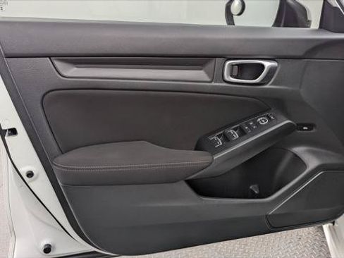Used 2023 Honda Civic LX image 13