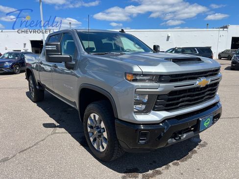 Certified 2025 Chevrolet Silverado 2500 Custom w/ Custom Value Package AWD/4WD image 9
