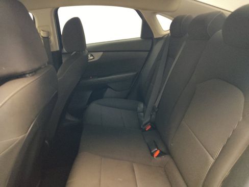 Used 2019 Kia Forte LXS FWD image 18