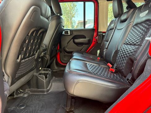 Used 2022 Jeep Wrangler Unlimited Rubicon w/ Steel Bumper Group AWD/4WD image 9