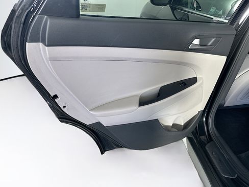 Used 2017 Hyundai Tucson SE FWD image 25