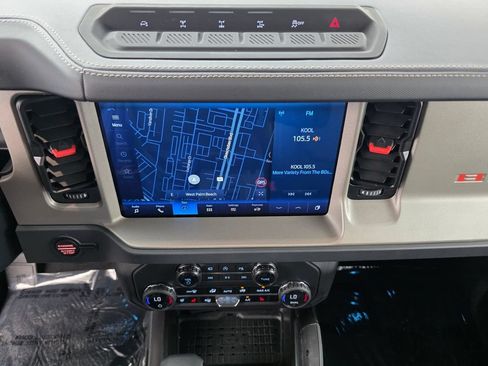 Used 2024 Ford Bronco Raptor w/ Interior Carbon Fiber Pack 6 AWD/4WD image 22