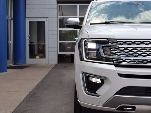 Used 2019 Ford Expedition Platinum AWD/4WD image 38