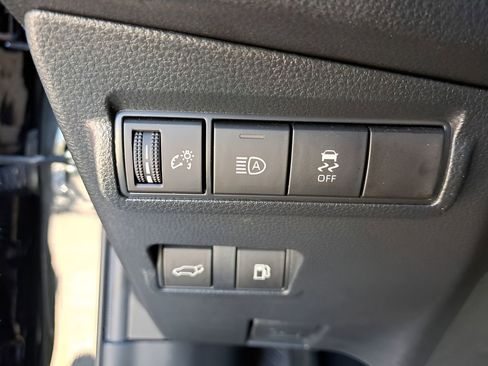 Used 2023 Toyota Corolla Cross XSE w/ Convenience Package image 30