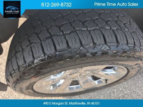 Used 2017 Chevrolet Silverado 1500 LTZ Z71 w/ LTZ Plus Package AWD/4WD image 18