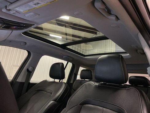 Used 2022 Jeep Grand Cherokee Limited 4xe image 25