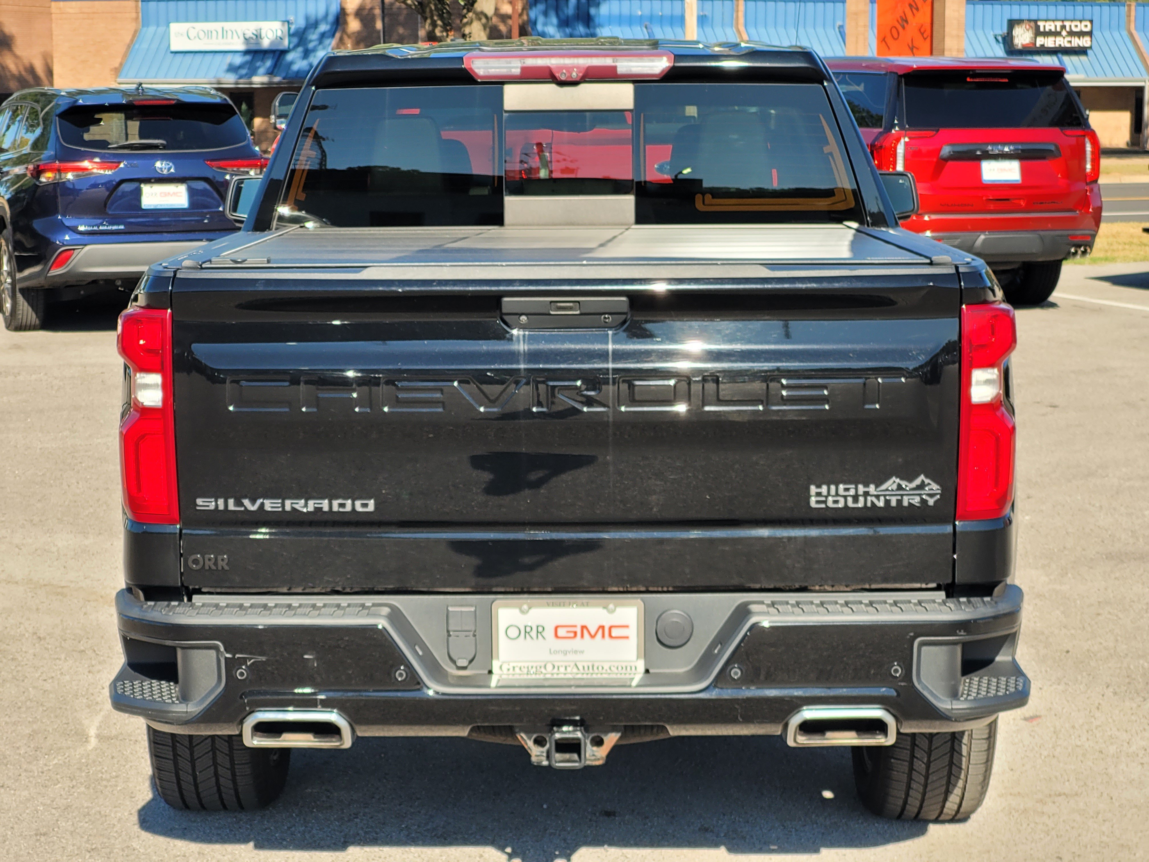 Used 2022 Chevrolet Silverado 1500 High Country w/ Technology Package AWD/4WD image 5