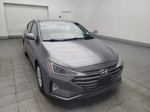 Used 2019 Hyundai Elantra SE FWD image 13