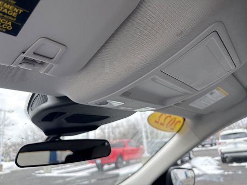 Used 2022 Ford Escape SE w/ Cold Weather Package image 20