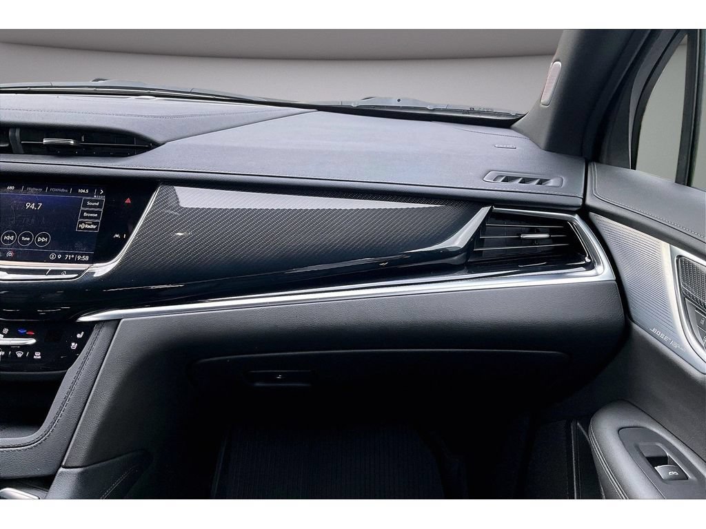 Used 2024 Cadillac XT6 Sport w/ LPO, Floor Liner Package AWD/4WD image 40