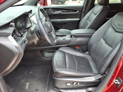 Used 2020 Cadillac XT5 Premium Luxury FWD image 13