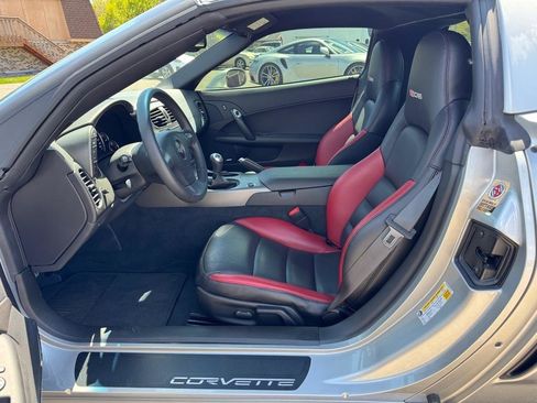 Used 2007 Chevrolet Corvette Z06 w/ Preferred Equipment Group RWD image 13