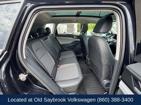 Certified 2023 Volkswagen Taos SE w/ Panoramic Sunroof Package AWD/4WD image 21