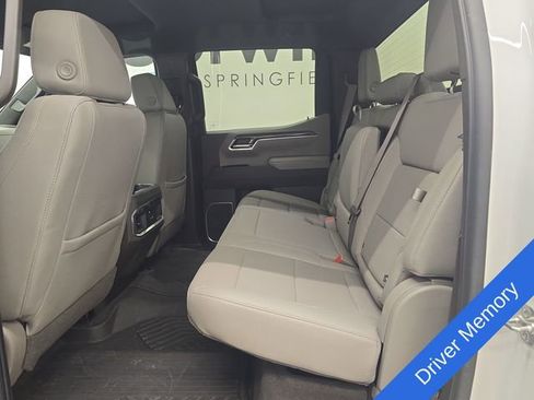 Used 2025 Chevrolet Silverado 1500 LTZ AWD/4WD image 17
