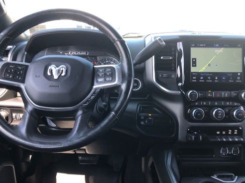 Used 2020 RAM 3500 Laramie image 31