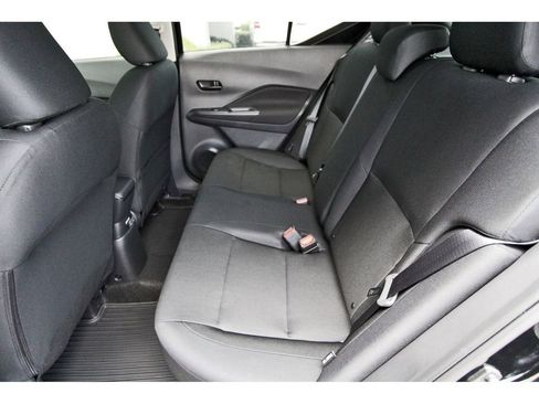 New 2025 Nissan Kicks Play S FWD image 7