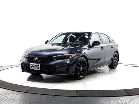 Used 2025 Honda Civic Sport image 3