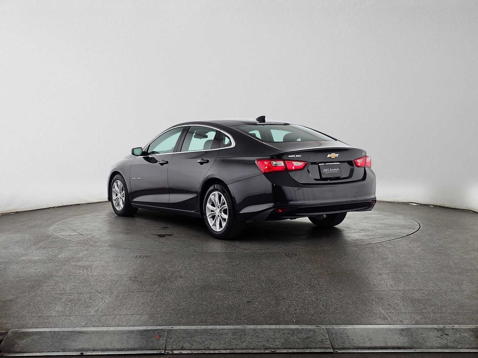 Used 2023 Chevrolet Malibu LT FWD image 5