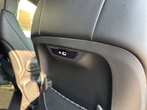 New 2026 Chrysler Pacifica Select image 47