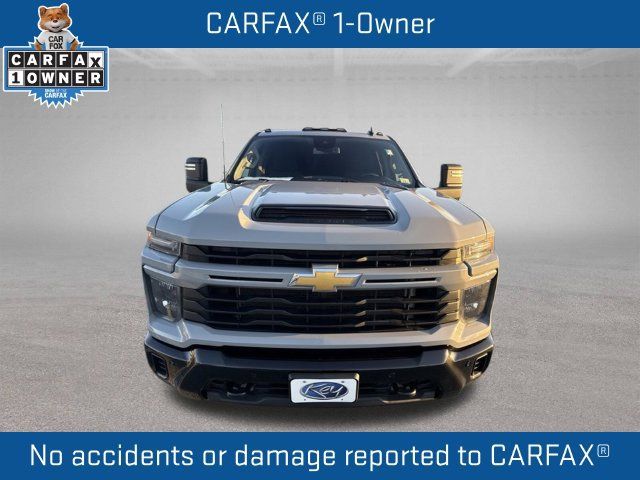 Used 2025 Chevrolet Silverado 2500 Custom w/ Custom Value Package AWD/4WD image 2