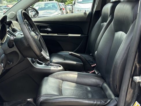 Used 2011 Chevrolet Cruze LT image 9