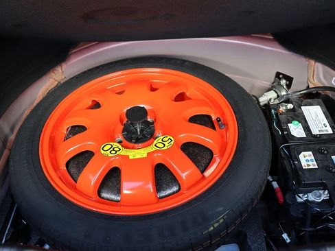 Used 2016 Jaguar XJ R-Sport image 52