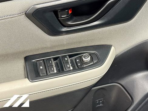 Used 2025 Subaru Forester Premium image 20