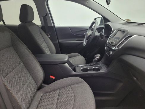 Used 2024 Chevrolet Equinox LT w/ LPO, Floor Liner Package FWD image 21