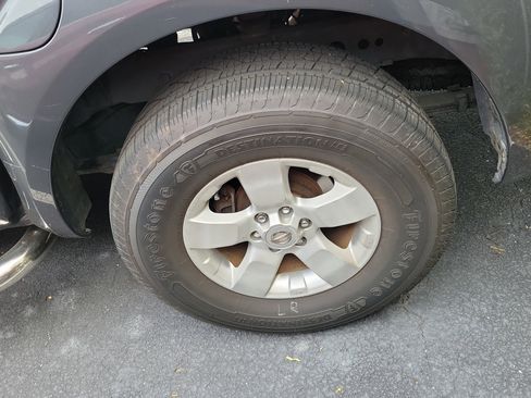 Used 2012 Nissan Frontier SV w/ SV Premium Utility Pkg image 6