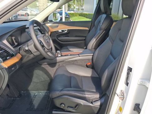 Used 2023 Volvo XC90 B6 Plus w/ Protection Package Premier AWD/4WD image 14
