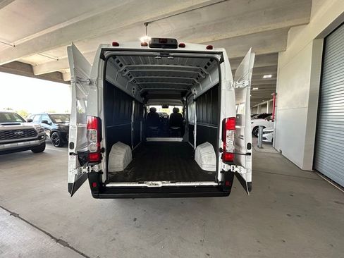 Used 2023 RAM ProMaster 2500 FWD image 37