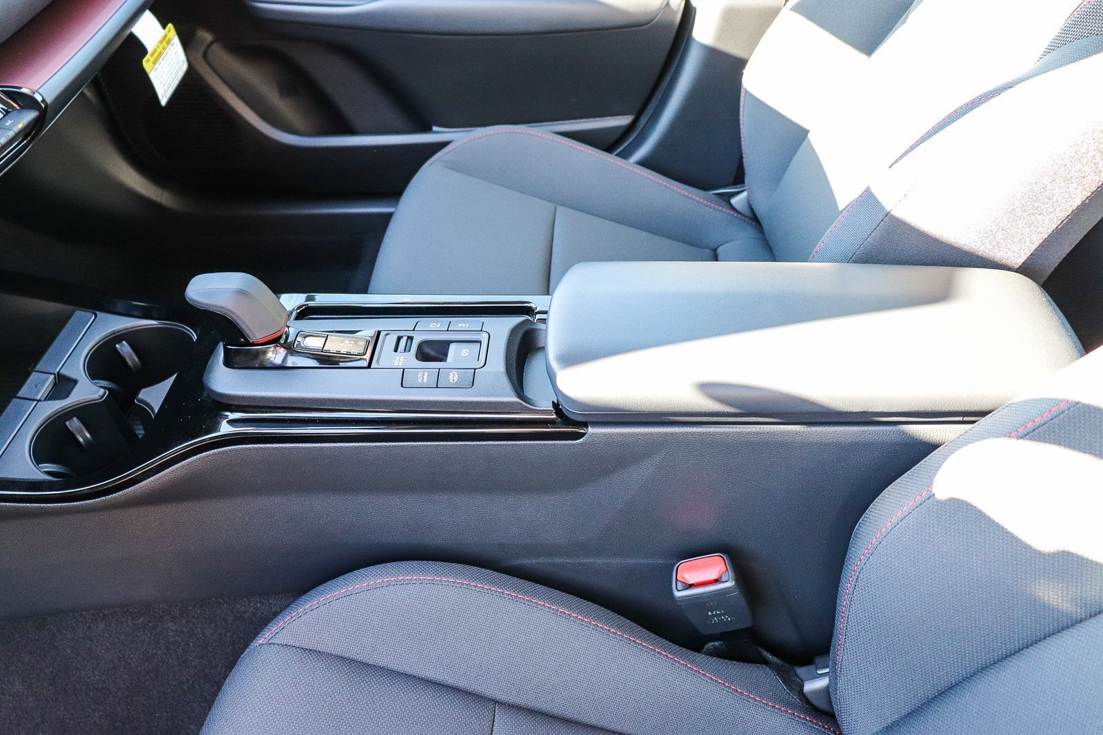 New 2027 Toyota Prius Plug-In Hybrid FWD image 26