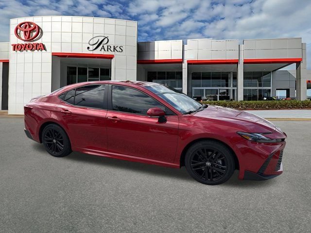 Used 2026 Toyota Camry SE FWD image 1