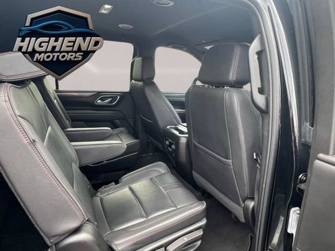 Used 2023 Chevrolet Suburban RST w/ Luxury Package AWD/4WD image 21