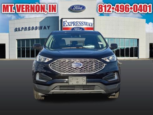 Used 2024 Ford Edge SEL image 3