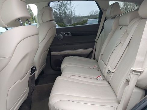 Used 2023 Genesis GV80 2.5T w/ Prestige 20" Package image 13