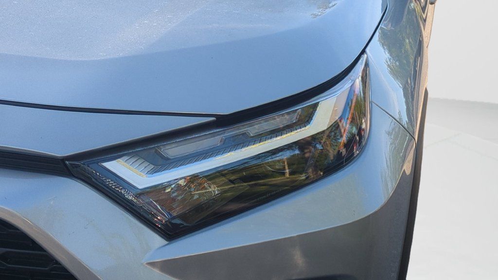 Used 2024 Toyota RAV4 XLE w/ Convenience Package FWD image 26