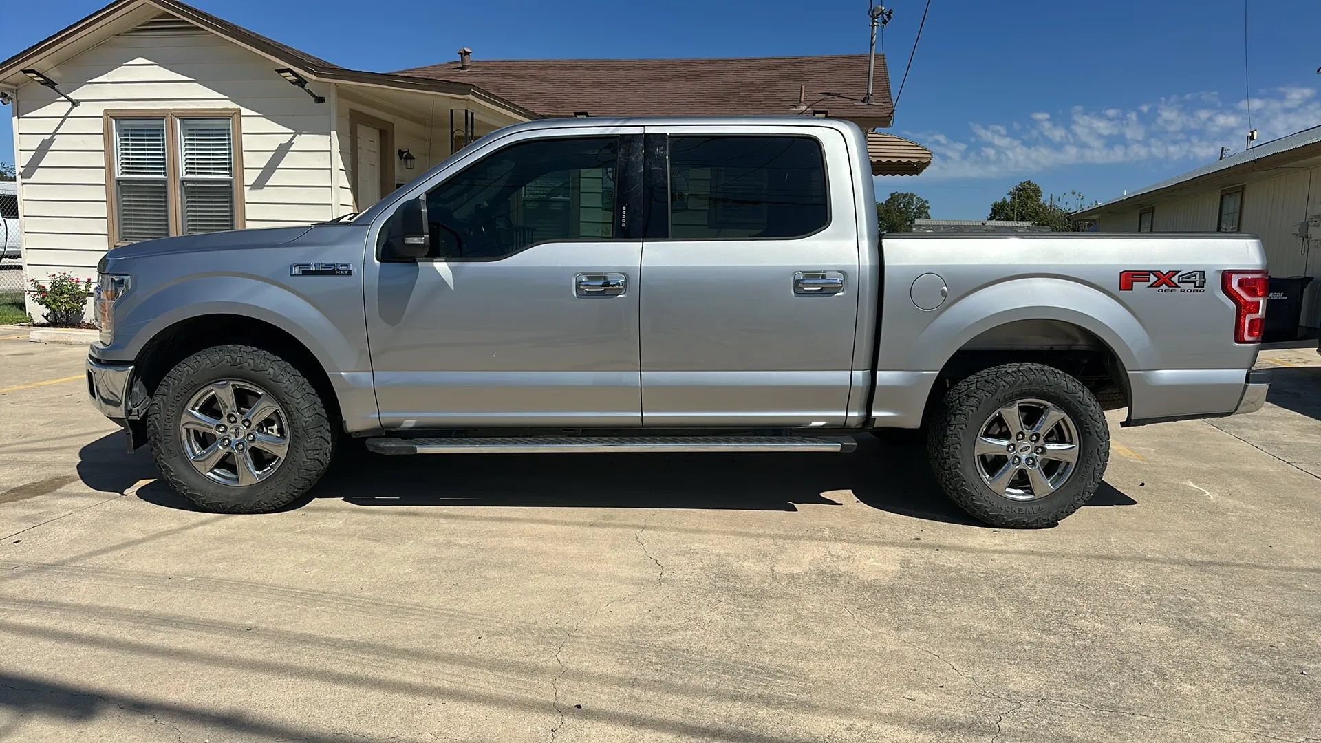 Used 2020 Ford F150 XLT w/ Equipment Group 302A Luxury AWD/4WD image 2