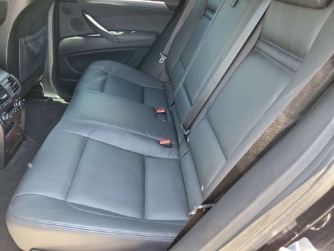 Used 2014 BMW X6 M50i AWD/4WD image 17