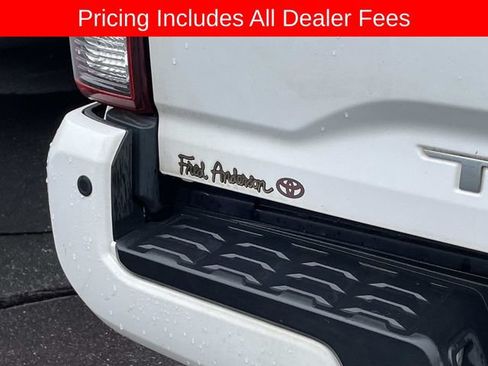 Used 2019 Toyota Tacoma TRD Sport AWD/4WD image 7