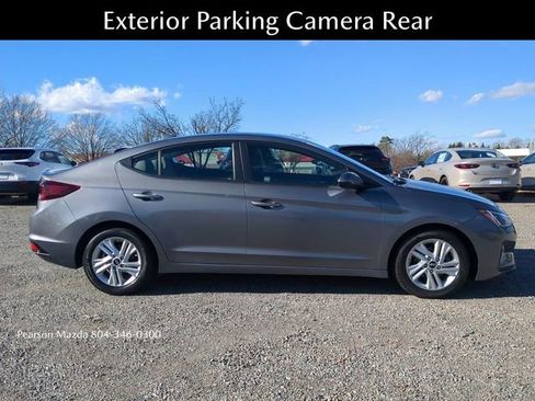 Used 2020 Hyundai Elantra SEL image 3