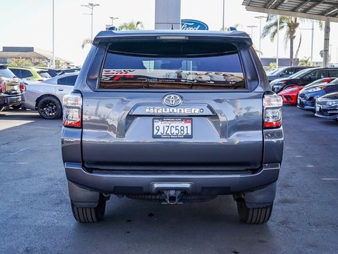Used 2020 Toyota 4Runner SR5 image 8