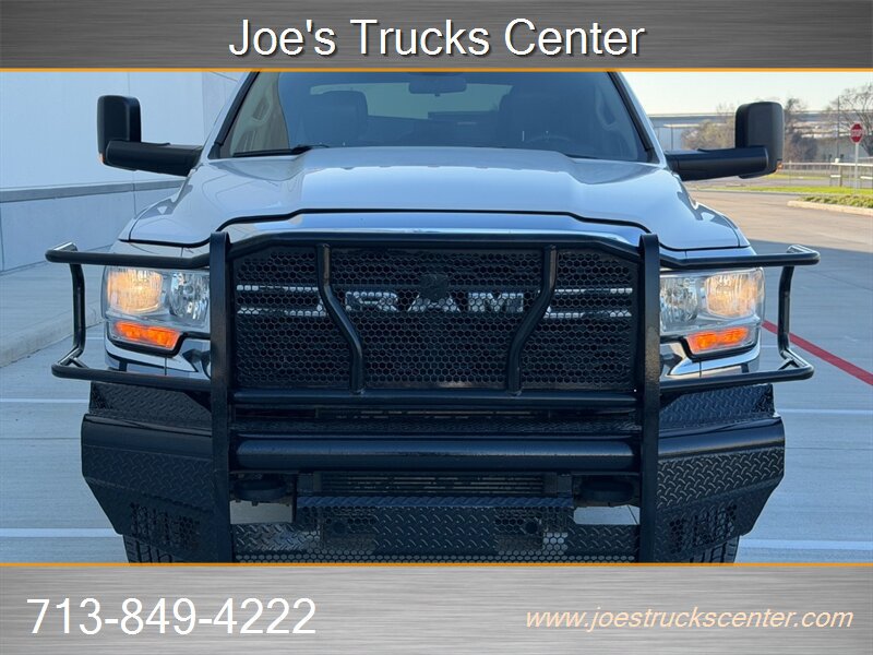 Used 2019 RAM 3500 Tradesman w/ Chrome Appearance Group RWD image 12