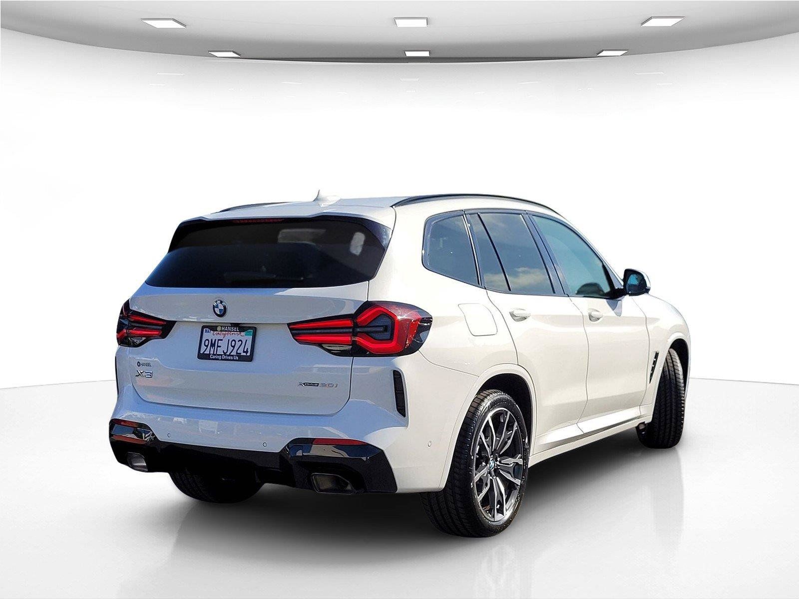 Used 2024 BMW X3 xDrive30i w/ Premium Package AWD/4WD image 6
