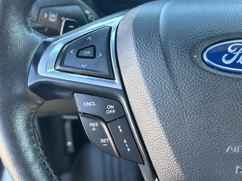 Used 2019 Ford Fusion Titanium AWD/4WD image 17