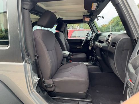 Used 2014 Jeep Wrangler Sport image 21