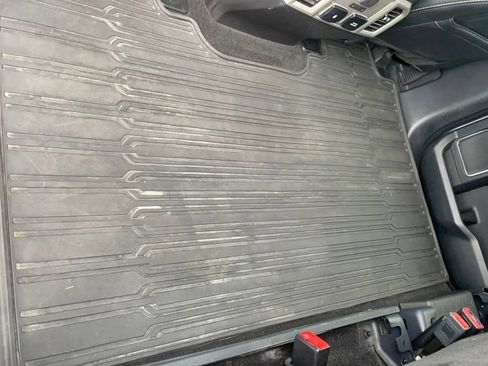 Used 2019 Ford F150 Lariat w/ Equipment Group 502A Luxury AWD/4WD image 37