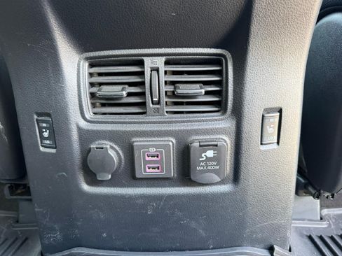 Used 2023 Nissan Titan PRO-4X w/ Pro-4x Convenience Package AWD/4WD image 36